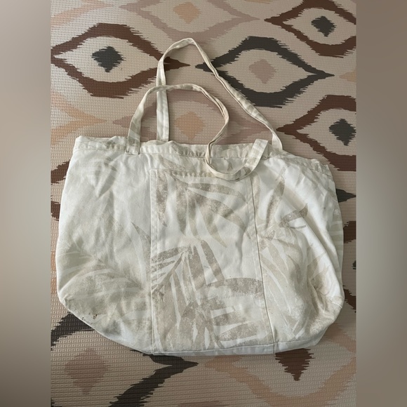 Z Supply Playa Palm Tote - Picture 7 of 9